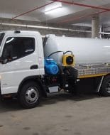 Achieve more with the compact vacuum truck